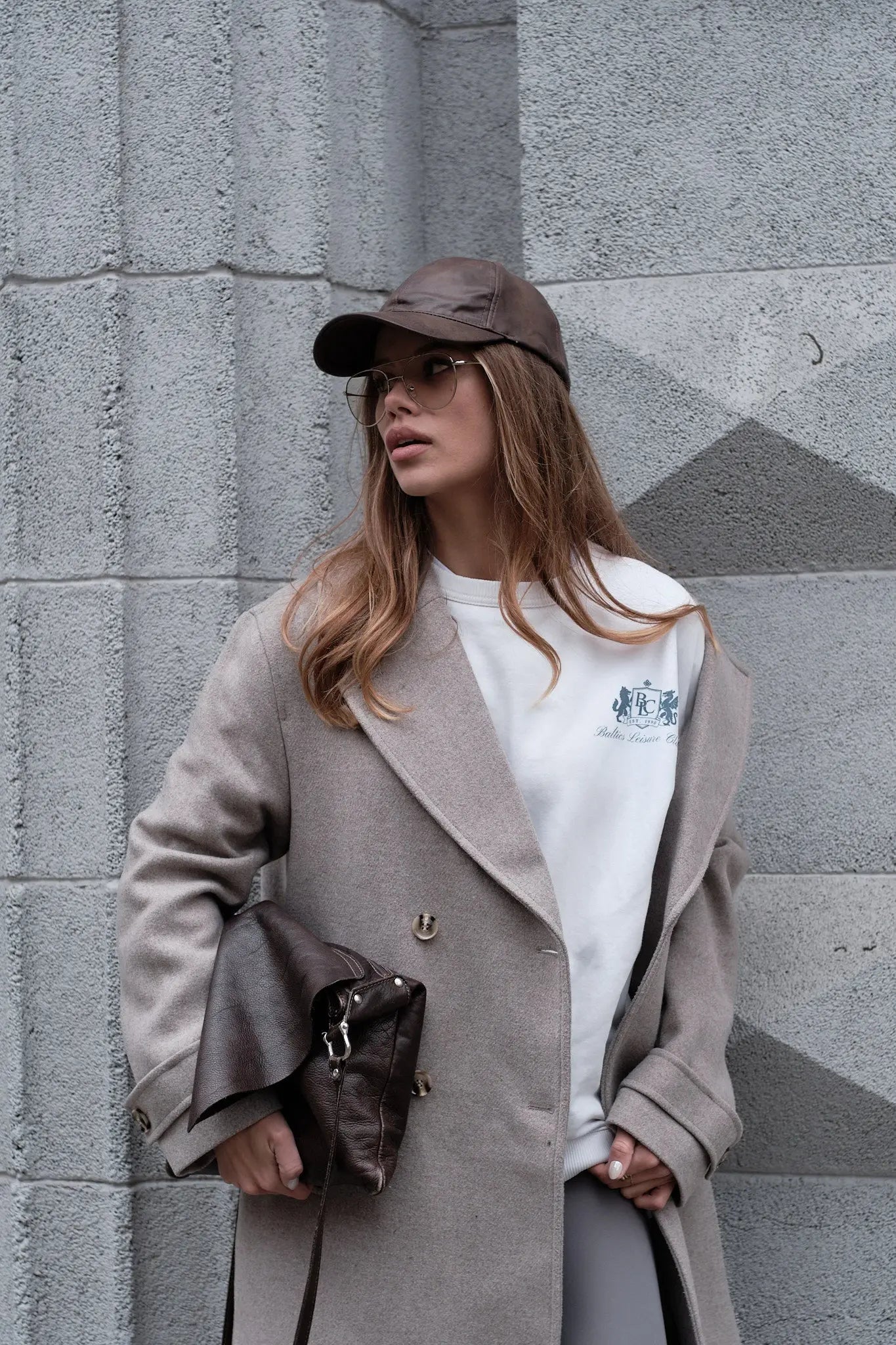 The Club Women Sweatshirt – Off White/Blue Baltics Leisure Club