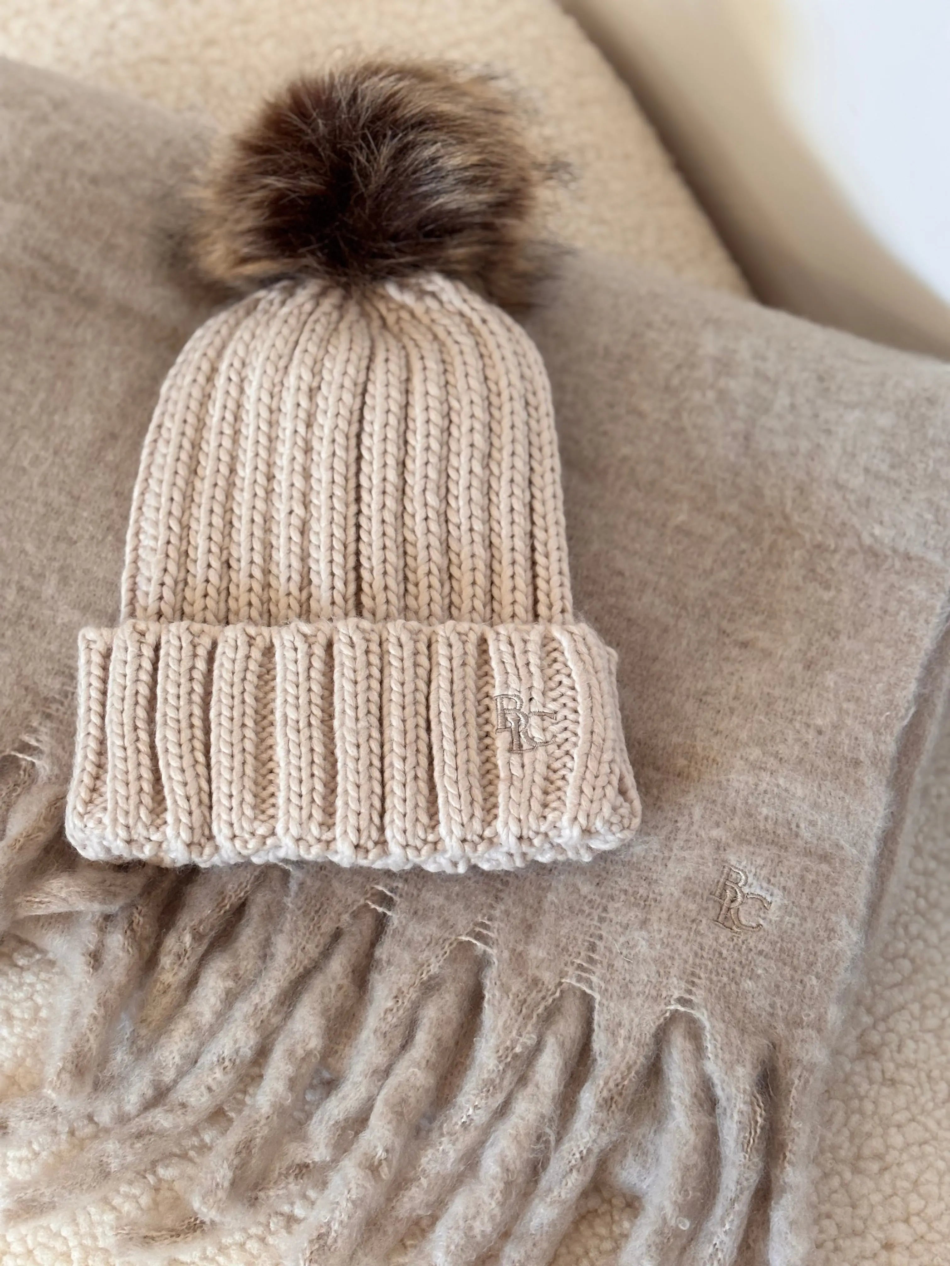 Fluffy Scarf Baltics Leisure Club