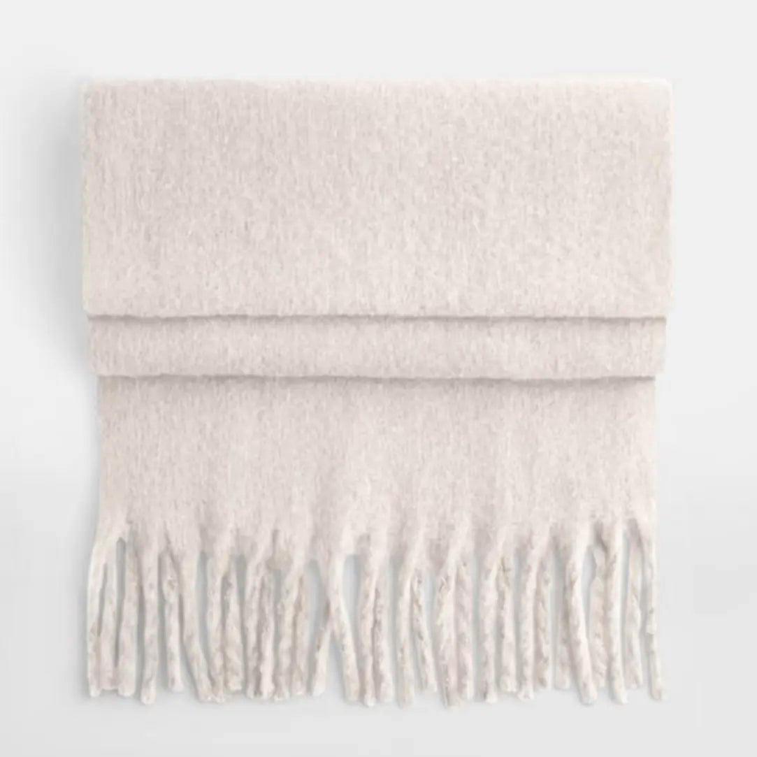 Fluffy Scarf - Baltics Leisure Club